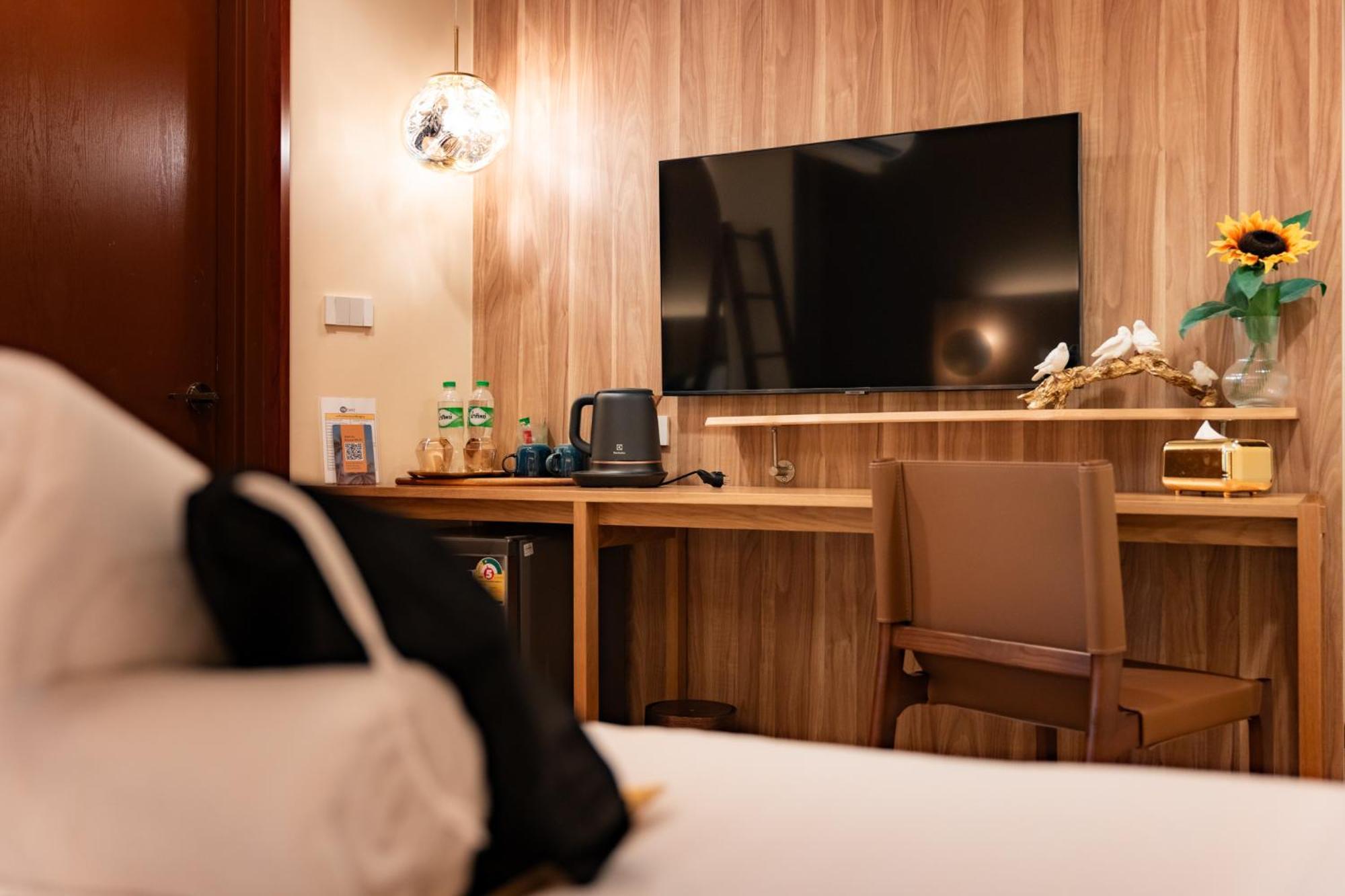 Mybed Chonburi Hotel Buitenkant foto